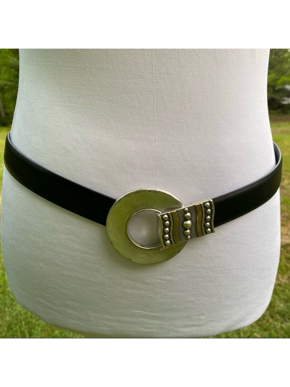 CHICO’S BELT BLACK LEATHER SILVER TONE CIRCLE BUCKLE ADJUSTABLE ACCESSORY SIZE S